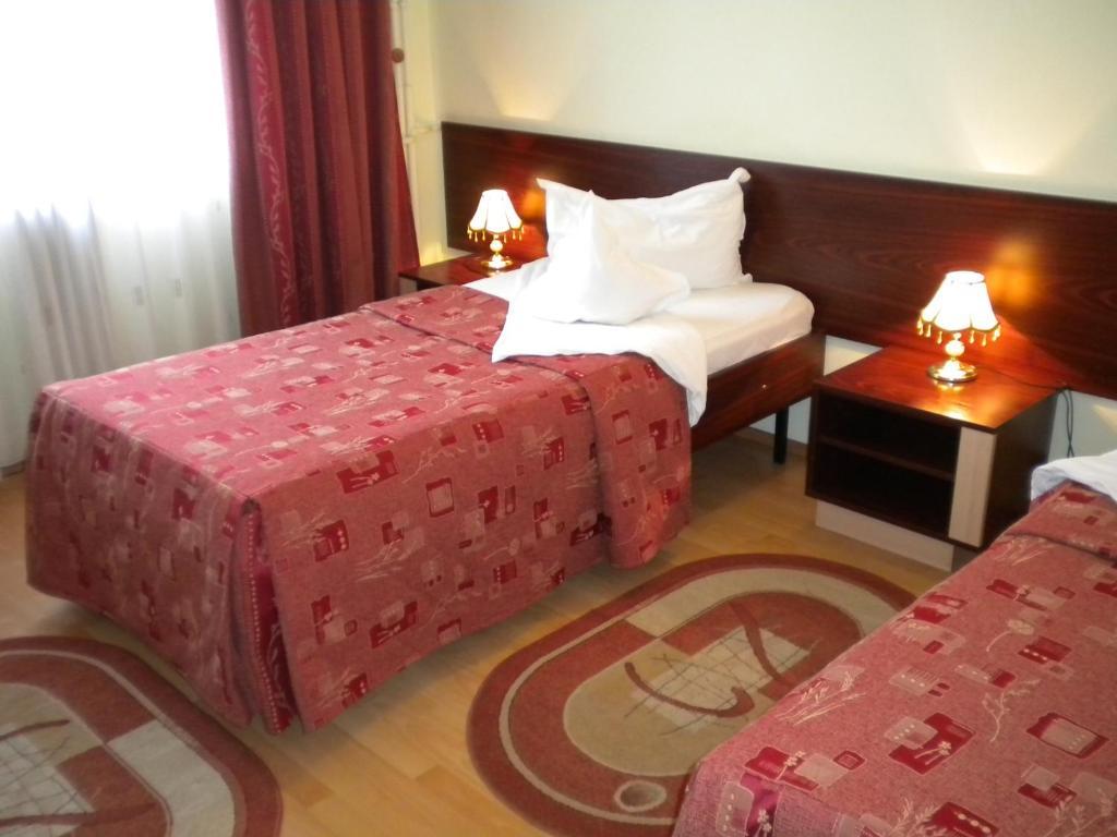 Decebal Hotel 2*
